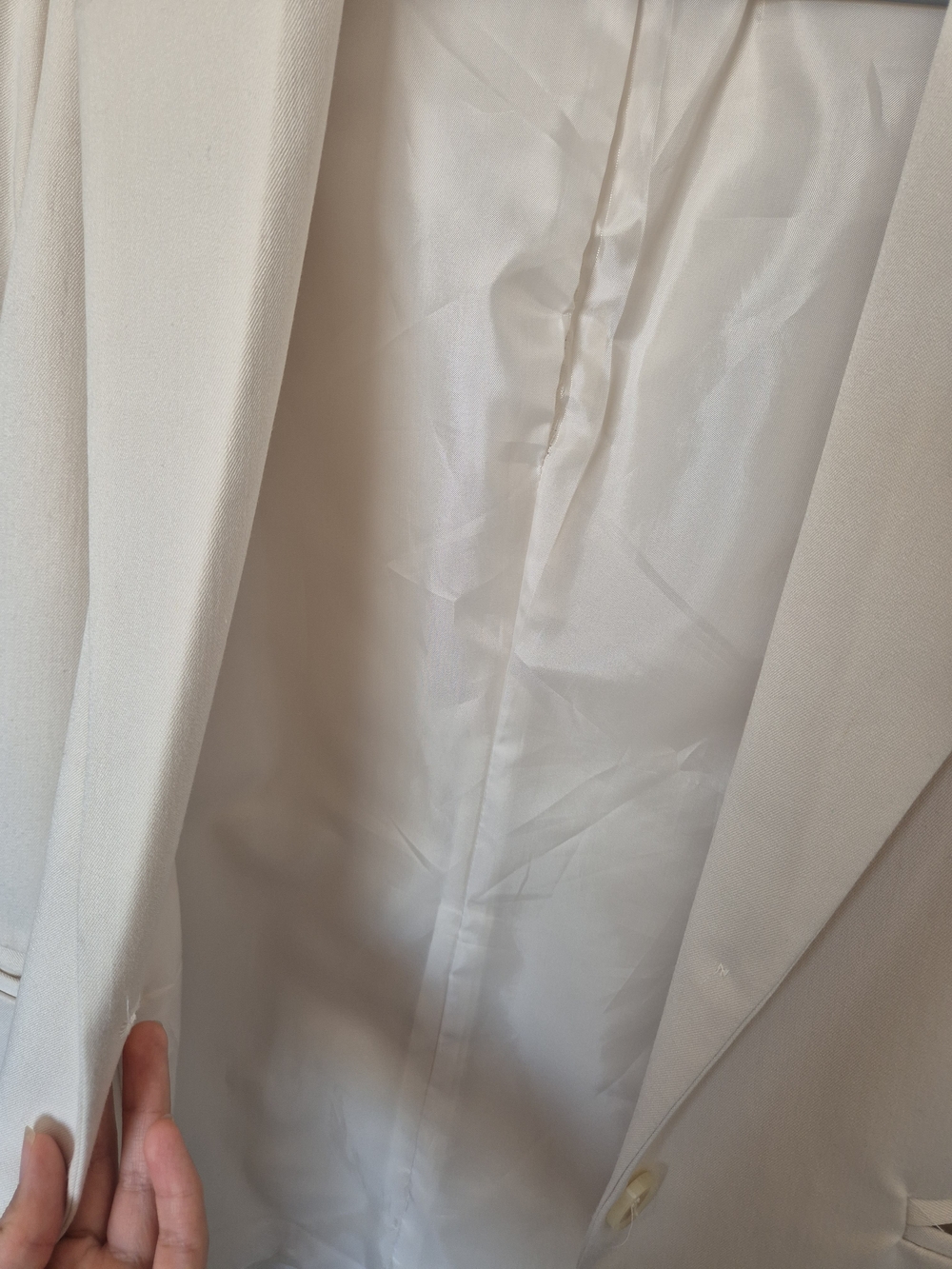 Cream Women's Tailored Blazer - Picture 5 of 5